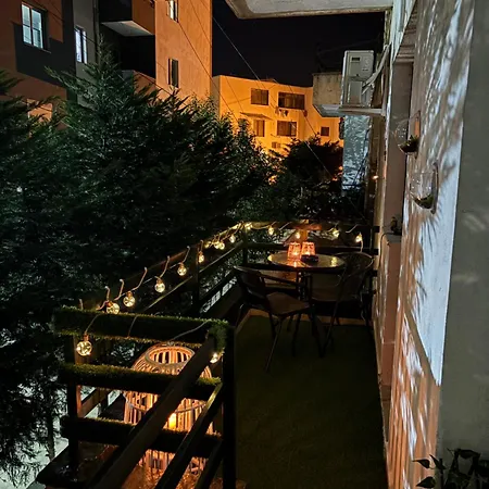 Frog House - Plazh, * דורס