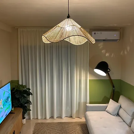דירה Frog House - Plazh, *