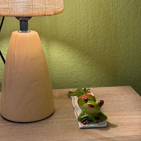 Frog House - Plazh, *