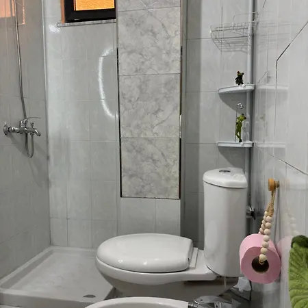 Frog House - Plazh, Durrës